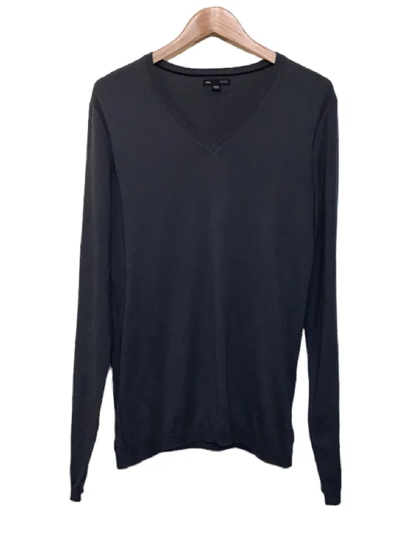 Weekend Savings Spectacular Gap V-Neck Sweater (Size M)