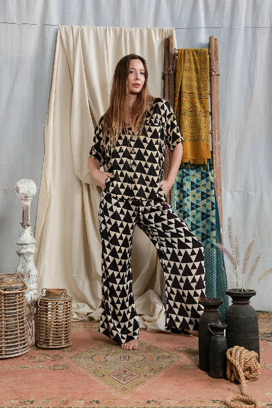 The Best Prices Half Sleeve Boxy Collared Shirt Ajrakh Silk Triangle Print