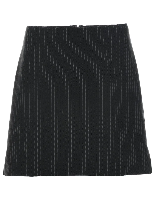 Unbeatable Prices Pinstriped A-line Skirt - M
