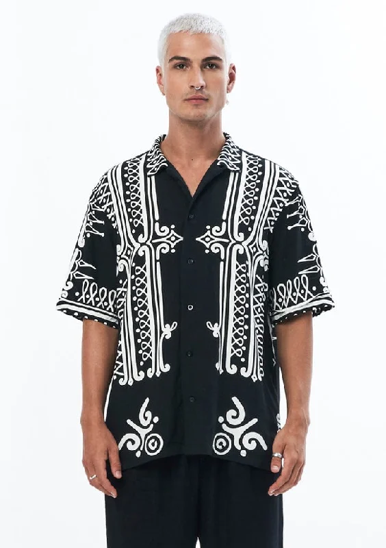 Can't Resist TEMPLE PARTY SHIRT IN BLACK