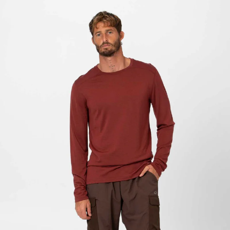 Weekend Bargains to Enjoy Mens Merino LS Base Layer Russet