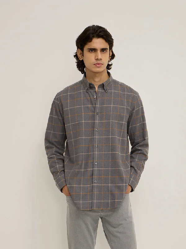 Weekend Specials to Savor Ascot Grey Checkered Relaxed-Fit Shirt
