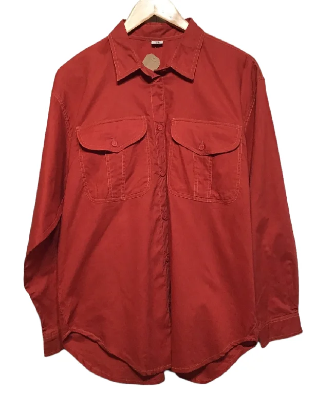 Overstock Sale Button Pocket Casual Shirt (Medium)