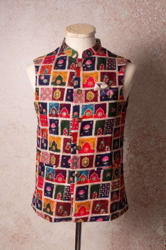 Weekend Discounts to Indulge In Velvet waistcoat N9_2063