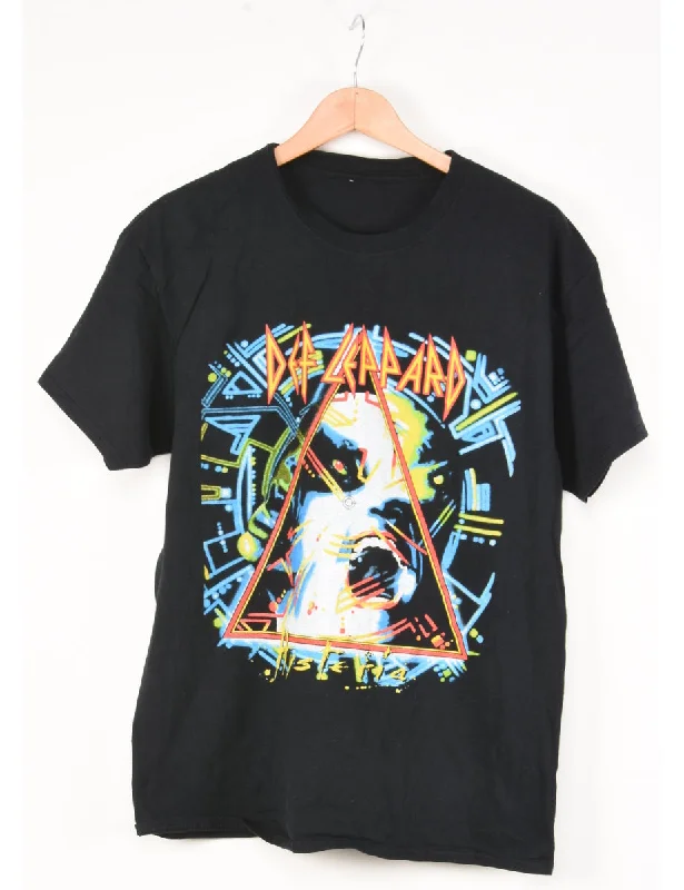 Celebrate the Weekend with Discounts Def Leppard Band T-shirt - M