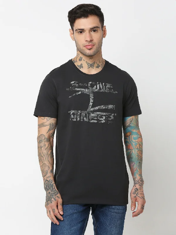 Weekend Shopping Extravaganza Spykar Men Charcoal Grey Cotton Slim Fit Round Neck Printed T-Shirt Weekend Shopping Extravaganza Spykar Men Charcoal Grey Cotton Slim Fit Round Neck Printed T-Shirt