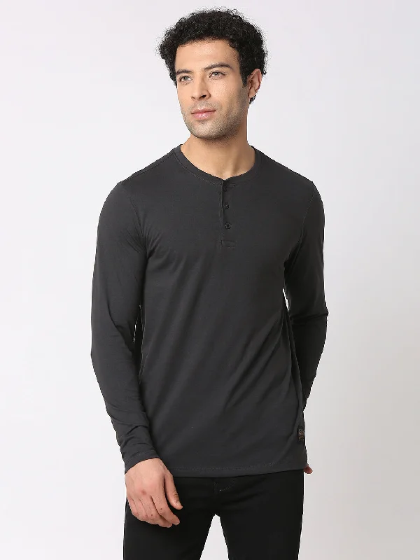 Year-End Sale Spykar Men Slate Grey Cotton Slim Fit Henley Neck Plain T-Shirt