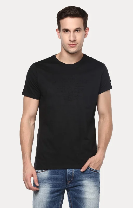 Deal Alert Spykar Black Solid Slim Fit Men T-Shirts