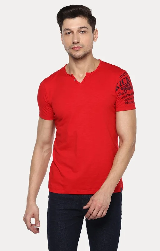 Big Deal Spykar Red Solid Slim Fit Men T-Shirts