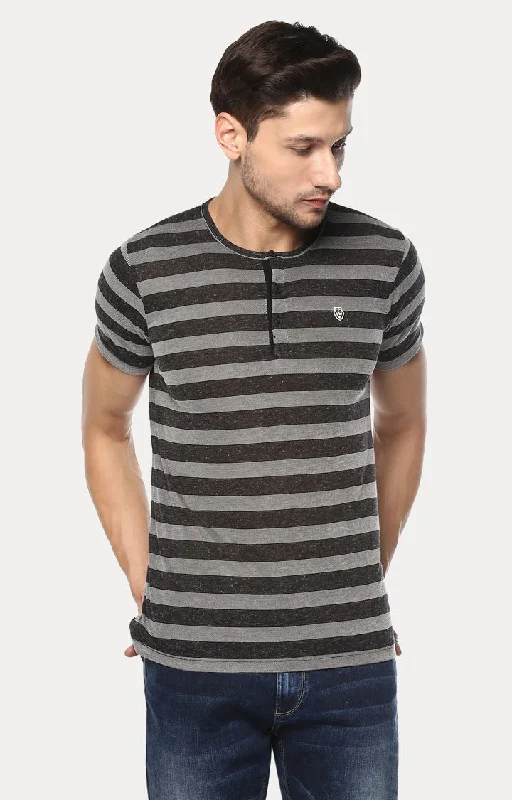 Steals and Deals Spykar Grey Striped Slim Fit Men T-Shirts