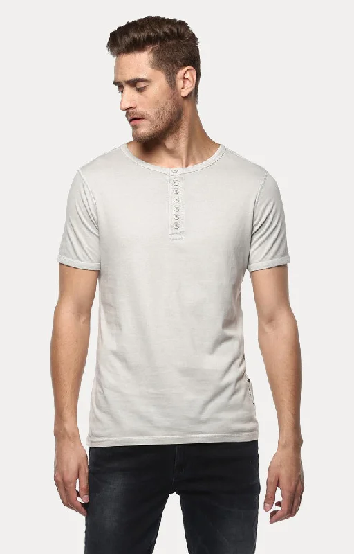 Quick Deals Spykar Grey Solid Slim Fit Men T-Shirts