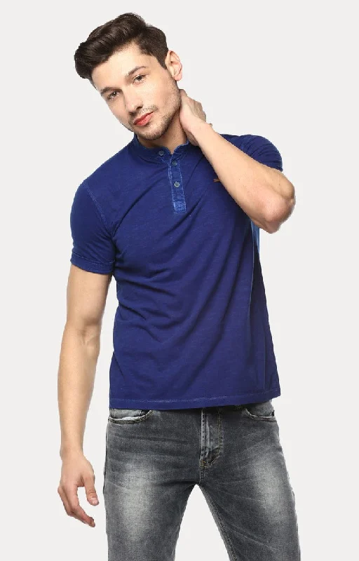 Today's Deal Spykar Blue Solid Slim Fit Men T-Shirts