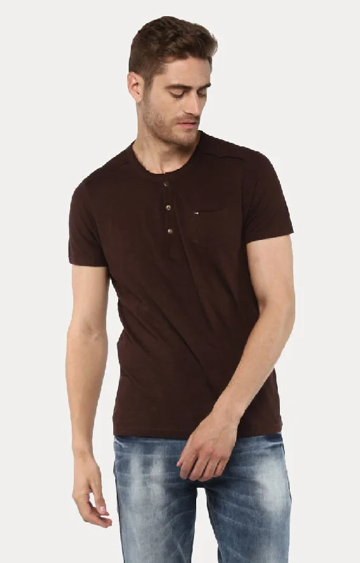 Today's Deal Spykar Brown Solid Slim Fit Men T-Shirts