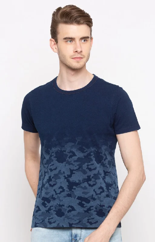 Pay Less Spykar Indigo Printed Slim Fit Men T-Shirts