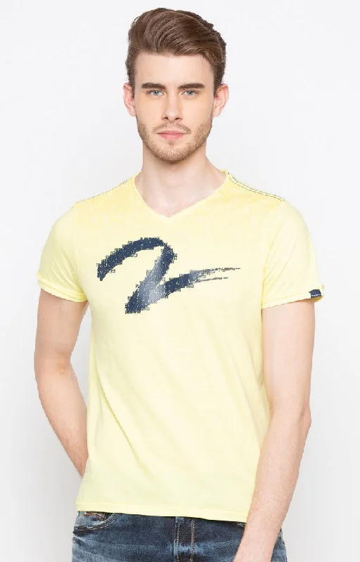 Early Bird Spykar Yellow Printed Slim Fit Men T-Shirts