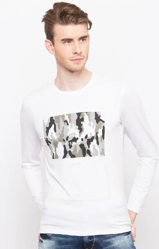 Weekend Savings Spectacular Spykar White Printed Slim Fit Men T-Shirts
