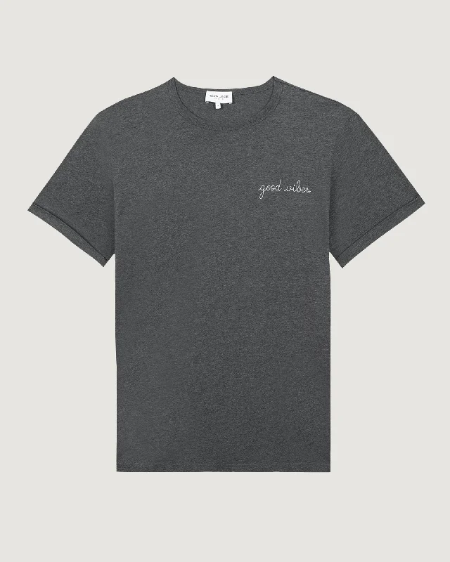 Weekend Specials You Can't Miss "Good Vibes" poitou t-shirt
